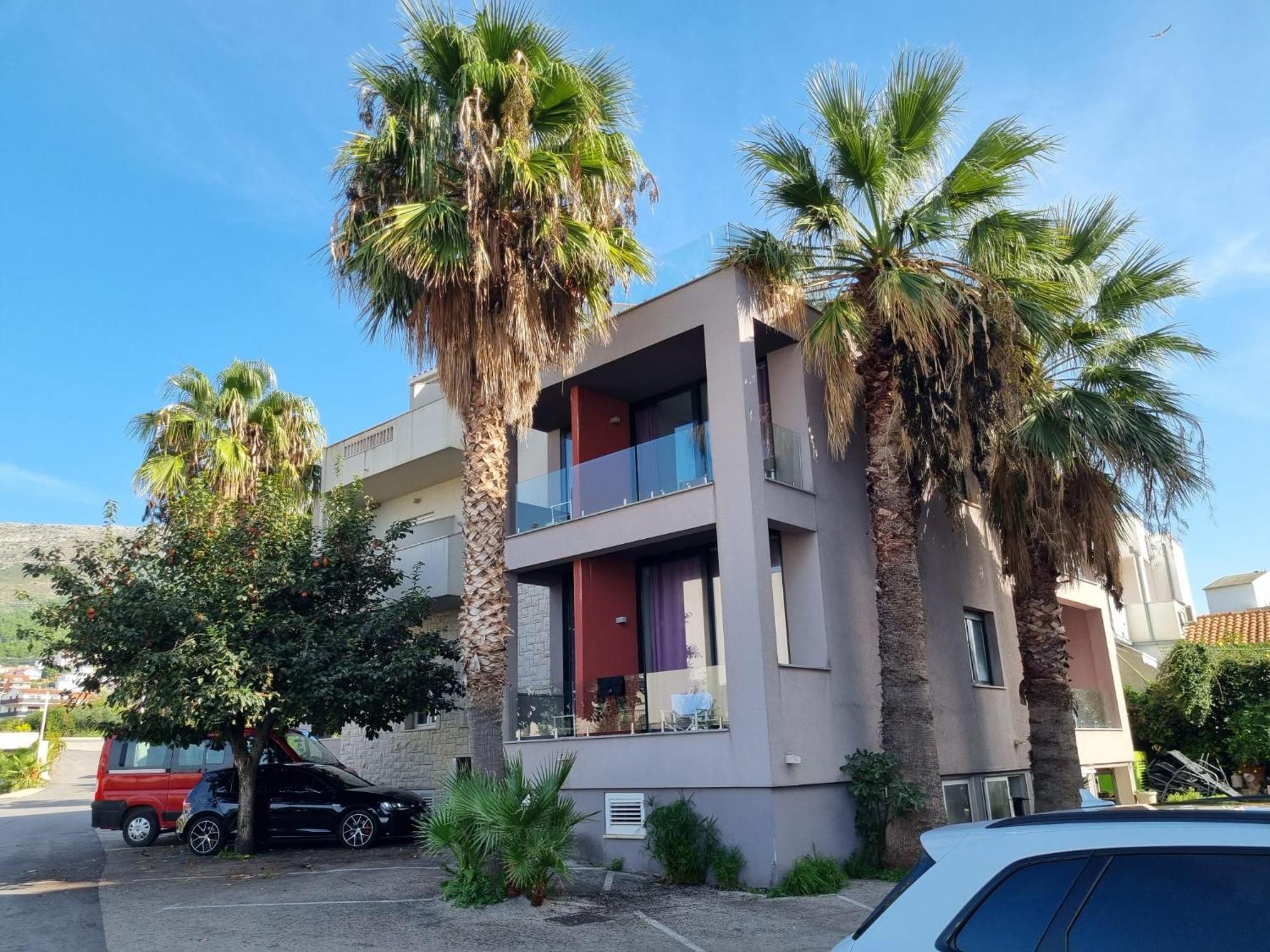 Hotel San Antonio Подстрана Екстериор снимка