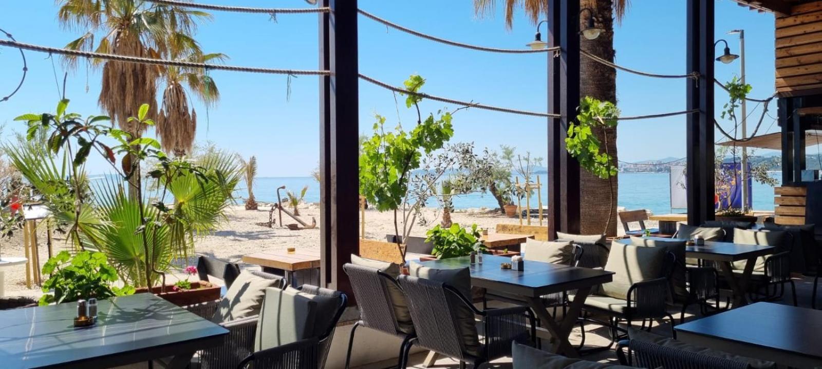 Hotel San Antonio Подстрана Екстериор снимка