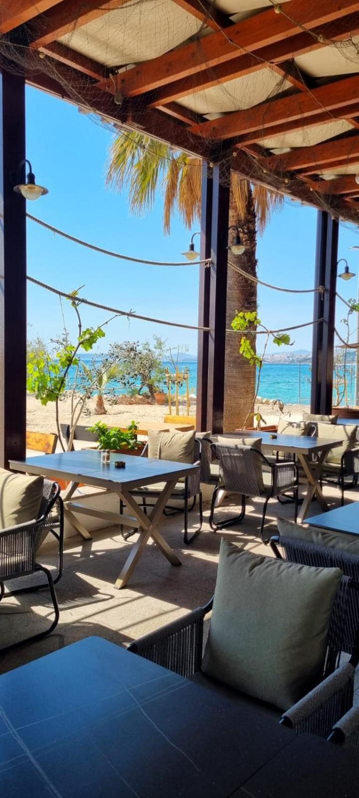 Hotel San Antonio Подстрана Екстериор снимка